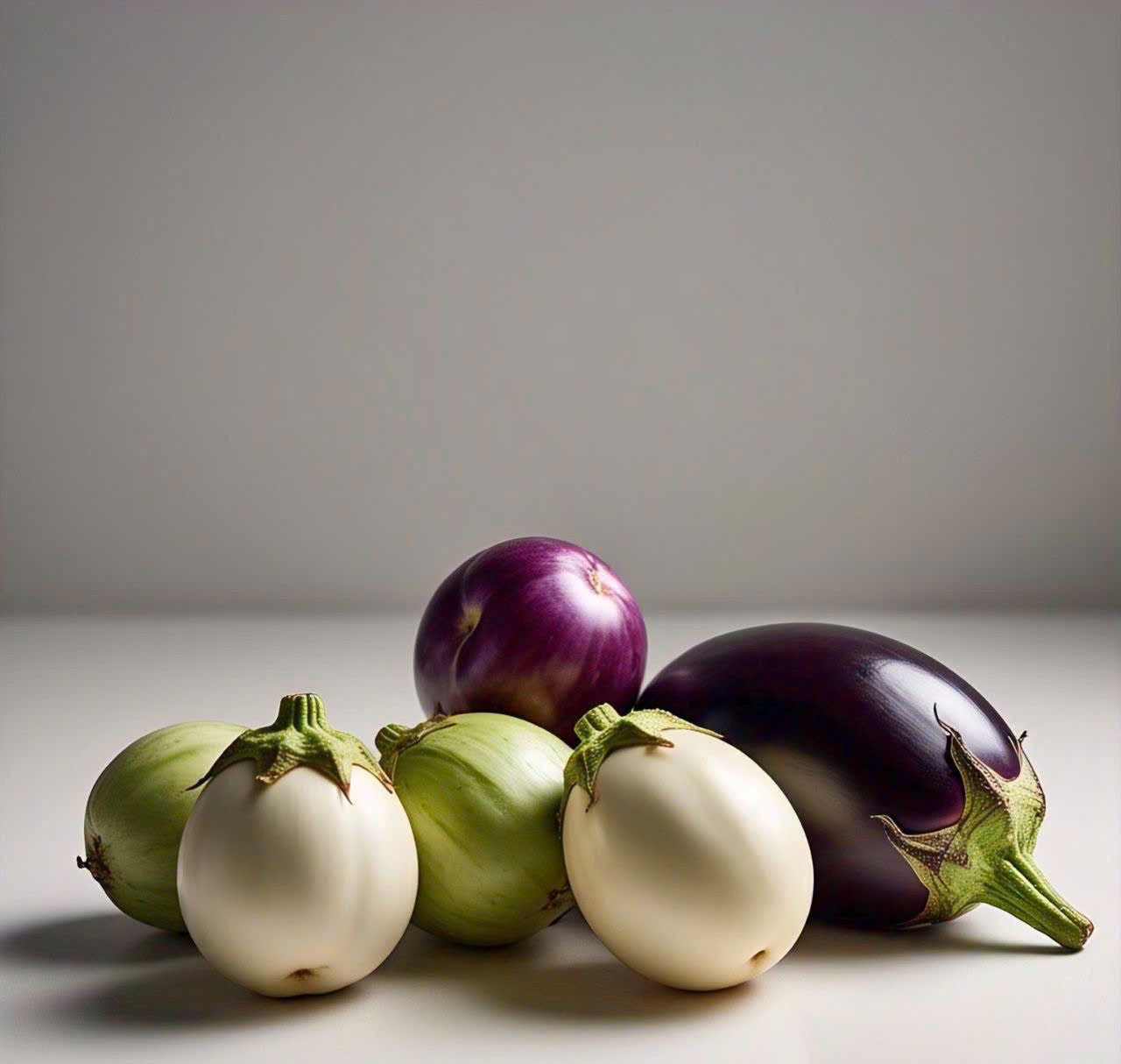 Round Eggplant MIX 3 COLORS SEEDS, cà pháo trộn 3 màu Non-GMO